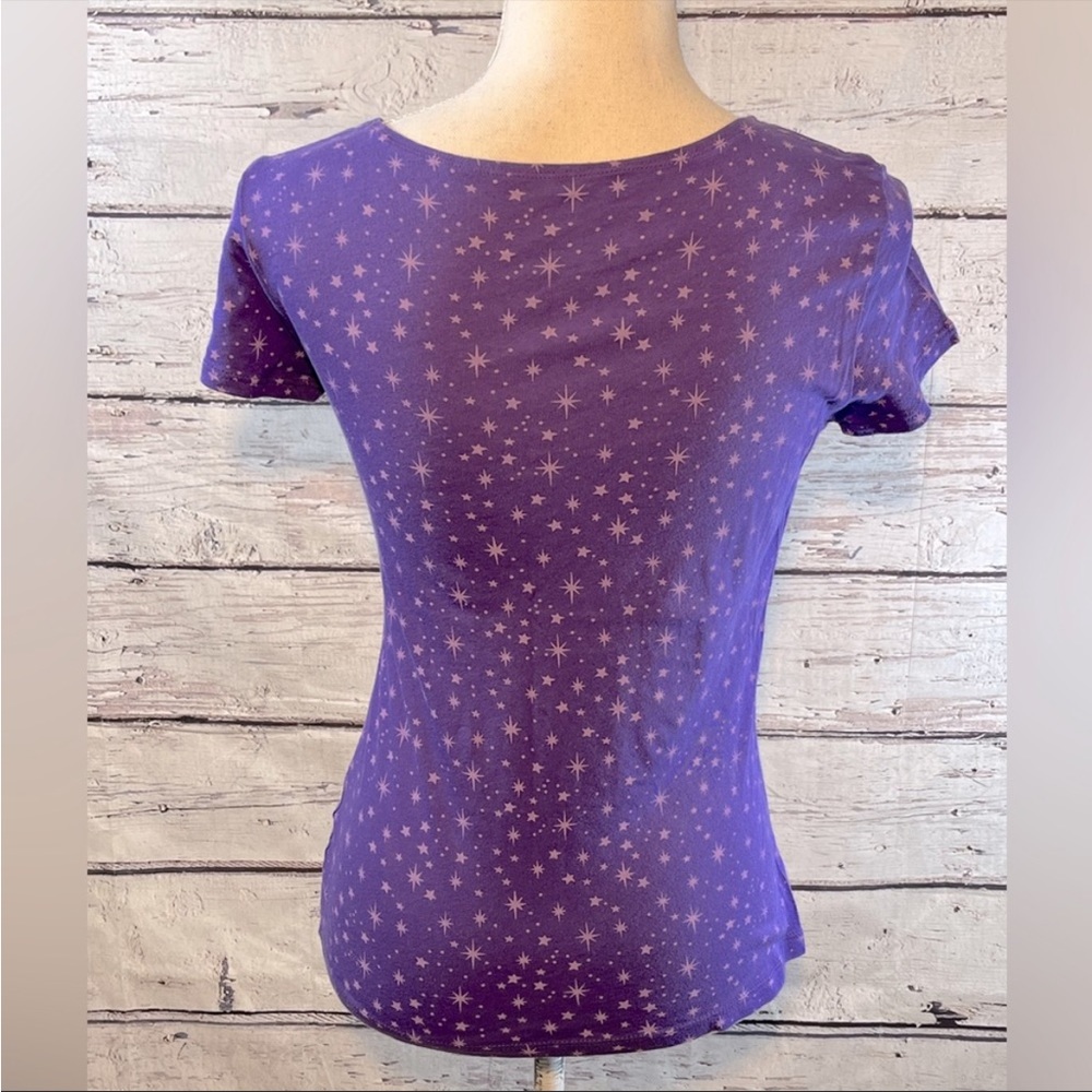 DISNEY Evil Queen "Who Is the Fairest One of All?" T-Shirt 100% Cotton-Medium - Picture 2 of 2
